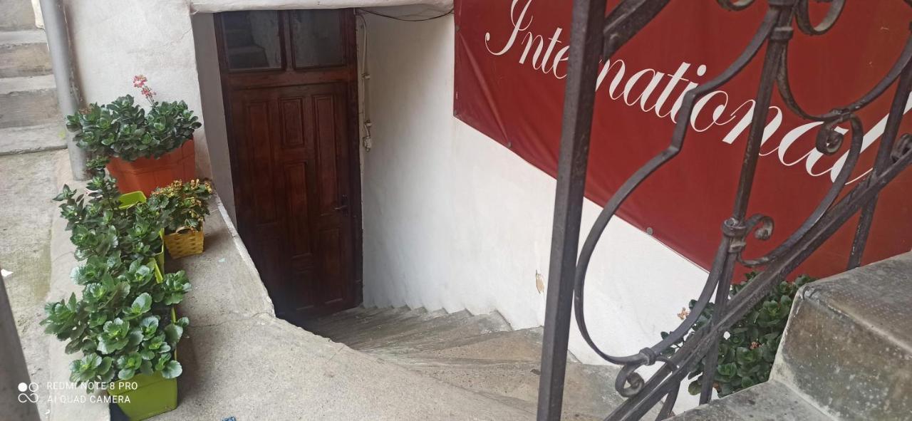 Studio Pe Somes Cluj-Napoca Eksteriør billede